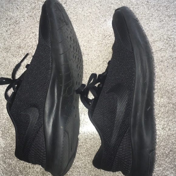 Black Nikes, Women’s 8 - Picture 4 of 6